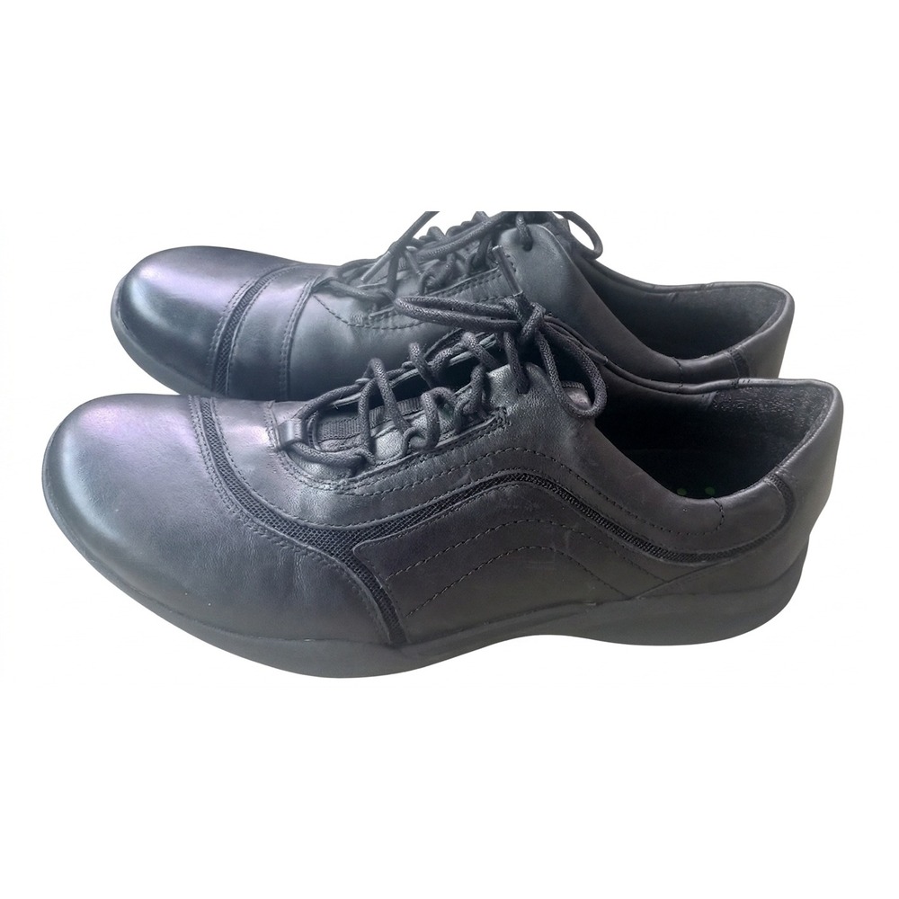 Clarks Wave Walk Wave Skip Womens 9.5 M Black Leather Walking Shoes Sneakers
